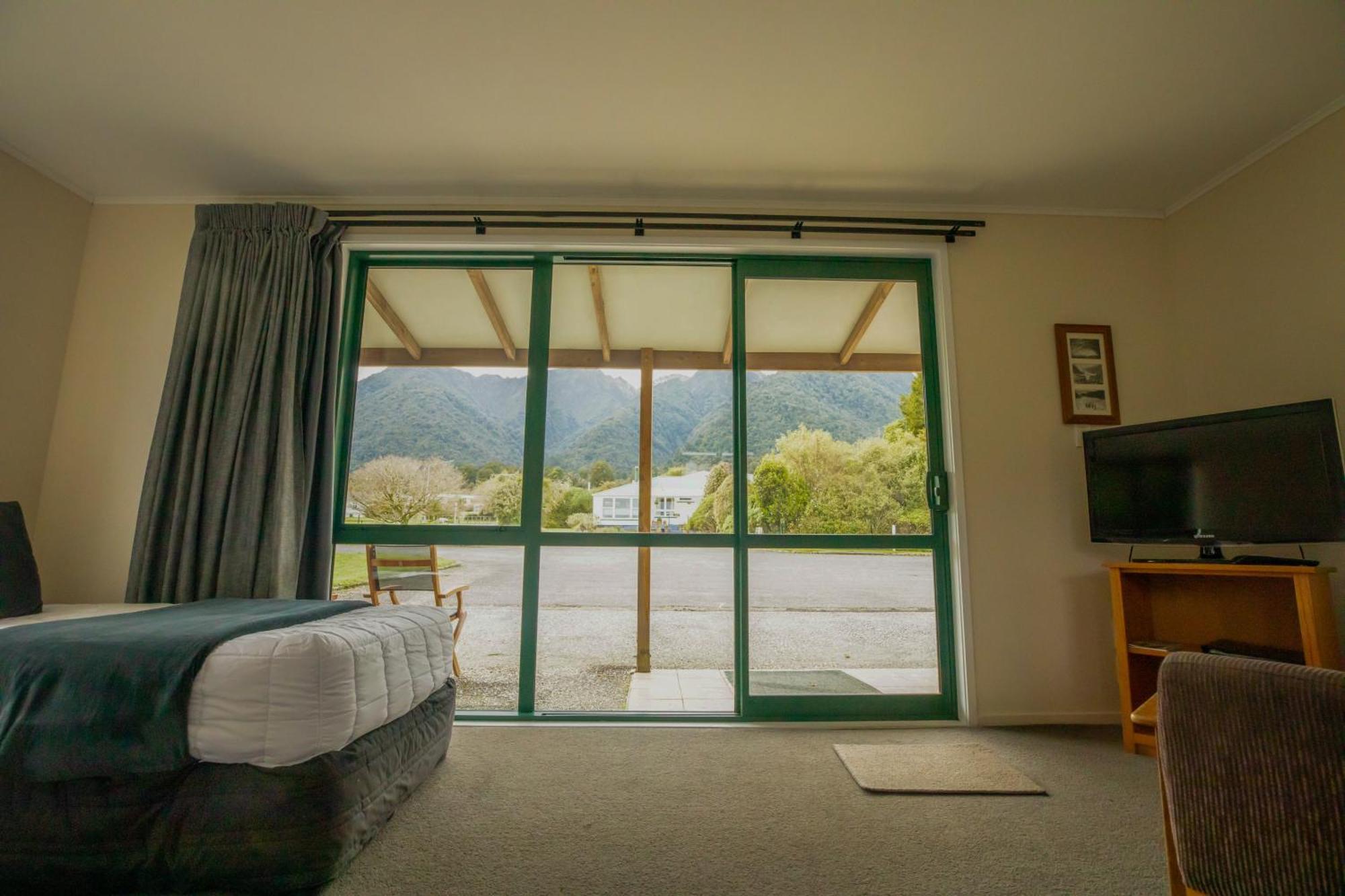Rainforest Motel Fox Glacier Eksteriør bilde