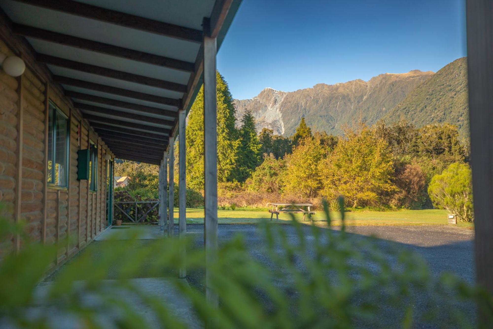 Rainforest Motel Fox Glacier Eksteriør bilde
